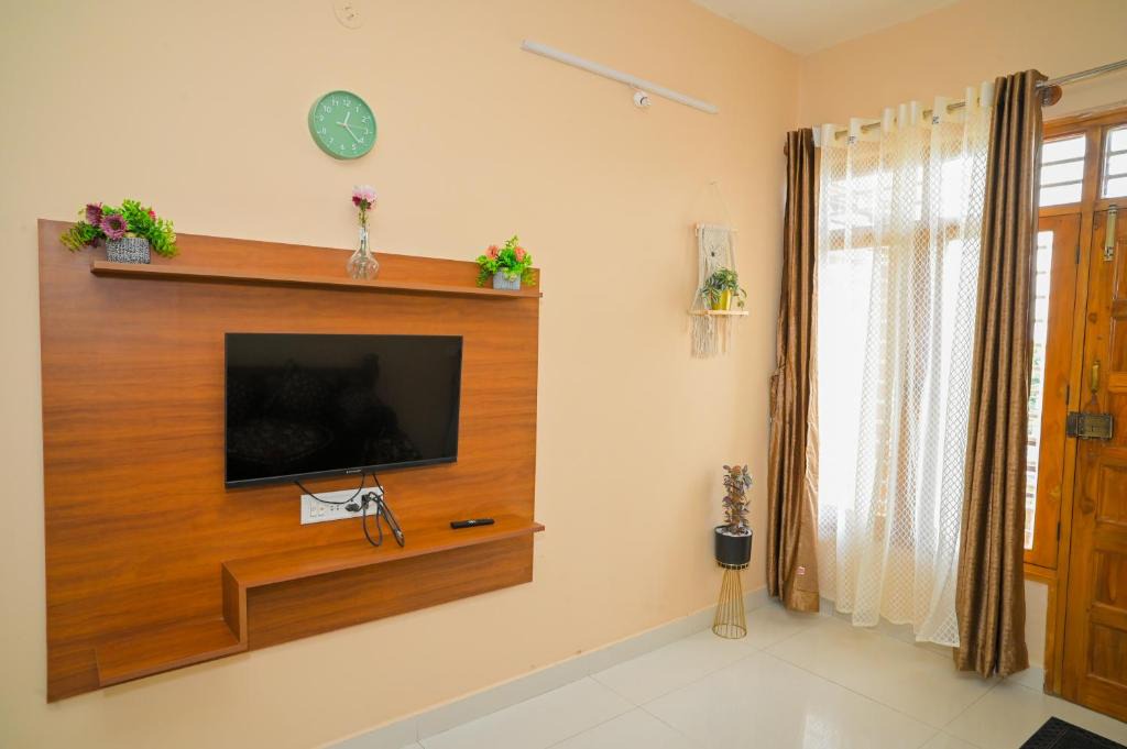 Vijayanagar Apartment | 2BHK Flat by SR Renton Comfort Homestay Mysore @ Vijayanagar 2nd stage Mysore