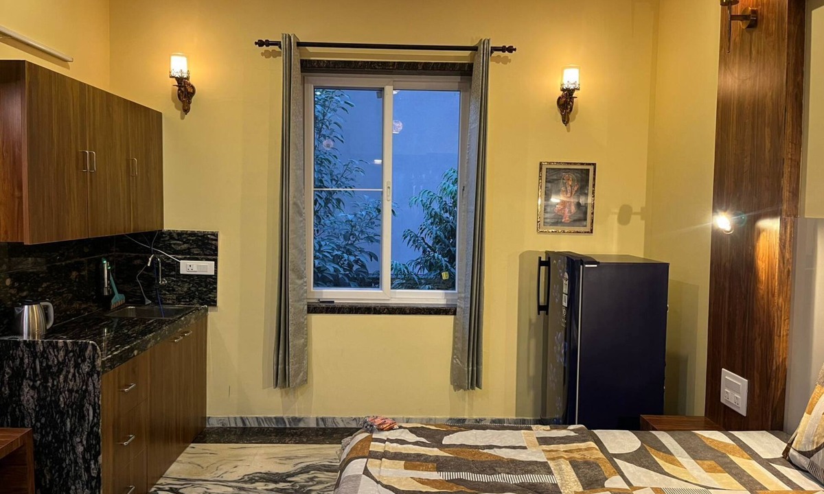 Bani Park Bed & Breakfast | 3-bedroom bed & breakfast in brilliant Jaipur with AC comfort