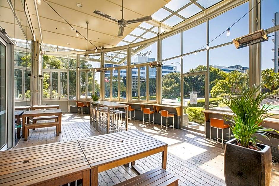 Mascot Hotel | 4-Star Hotel ∙ Holiday Inn Sydney Airport, an IHG Hotel