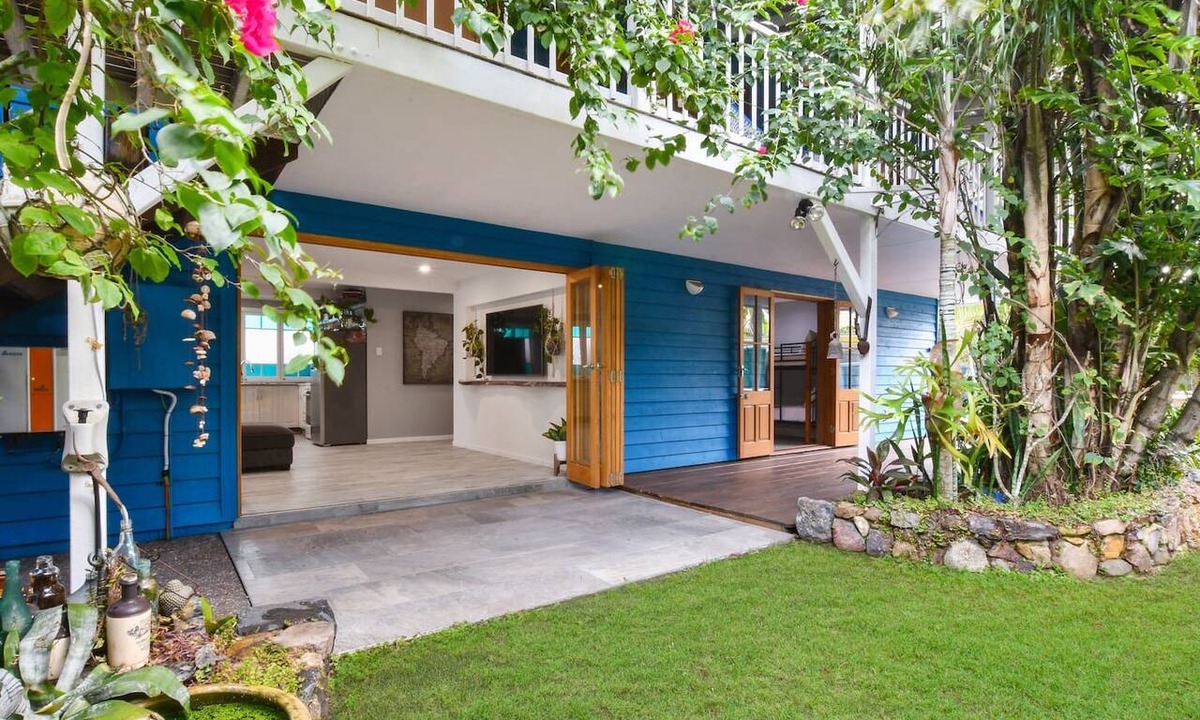 Marcoola House | Aaron's Beachside Boat House | Pool | 3 Min Beach