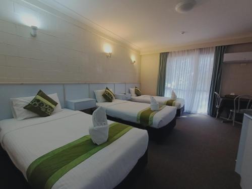Nelson Bay Hotel | Admiral Nelson Motor Inn