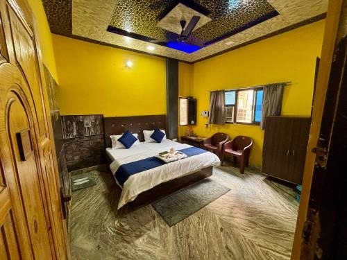 Varanasi Hotel | Amber Palace