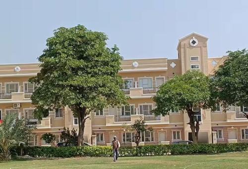Govardhan Apartment | Apartment with Giriraj View I On Parikrama Marg I Near Daan Ghati & ISKCON