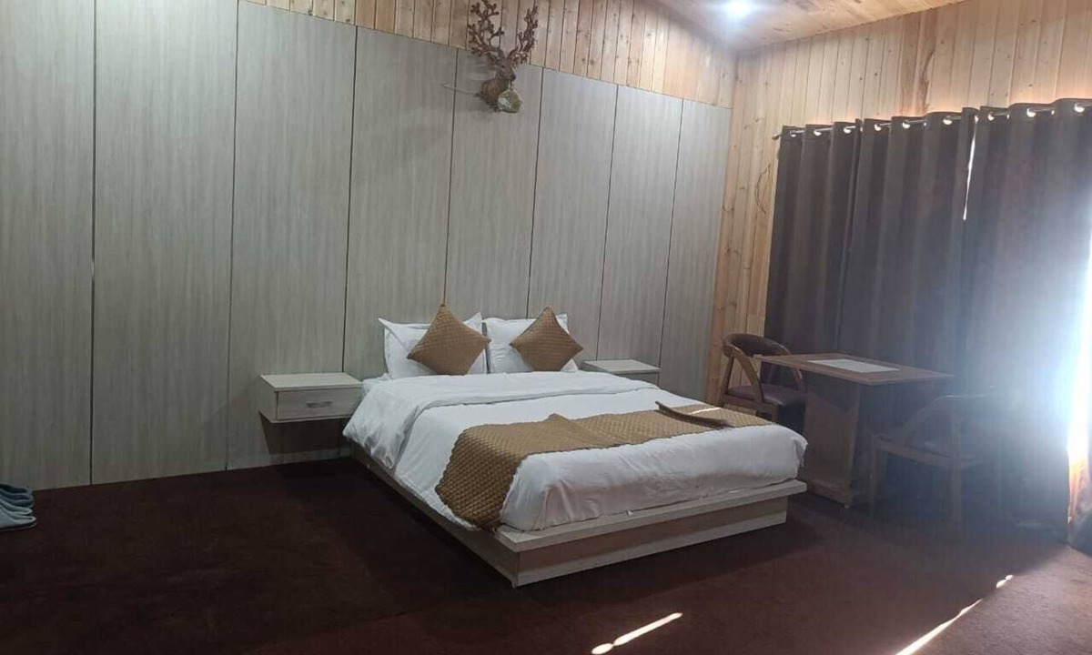 Lansdowne Hotel | Aranyam Hills