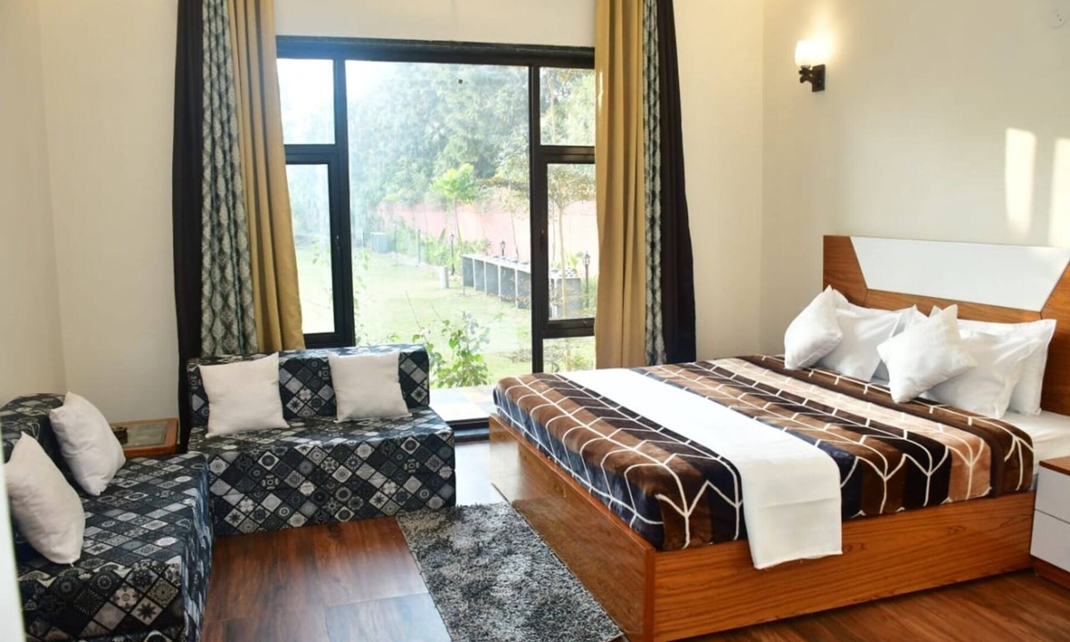 Bhiwadi Hotel | Aroma Green Resort