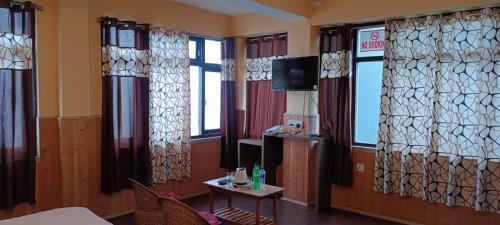 Pelling Hotel | Arora