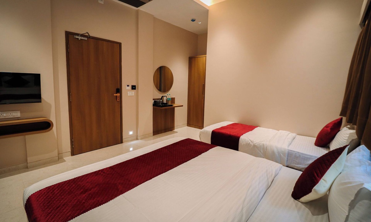Sakinaka Hotel | Ascent Star Inn