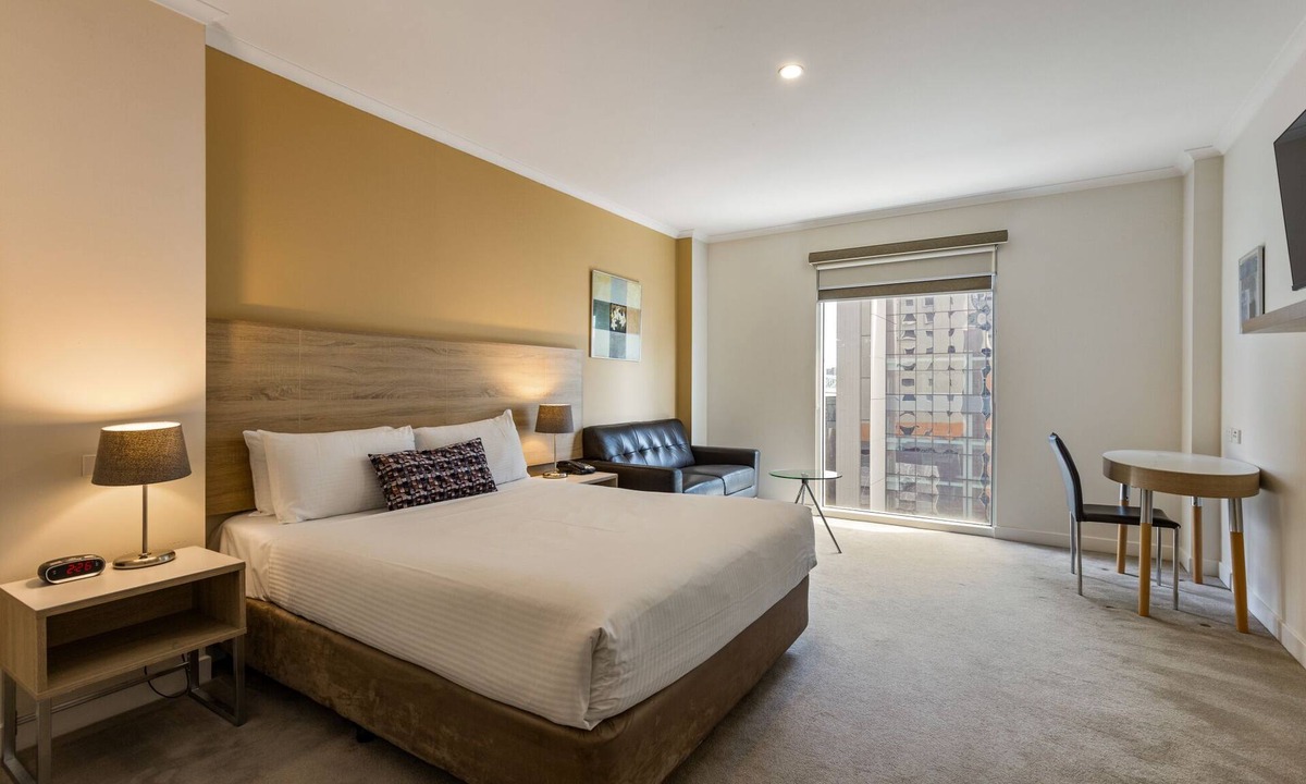 Melbourne Central Business District Hotel | Atlantis Hotel, Melbourne