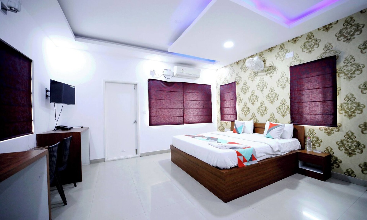 Pulikeshi Nagar Hotel | Avenue Inn