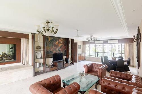 Dadar East Apartment | Bachis Nest Luxury 5BHK Villa with lawn and terrace