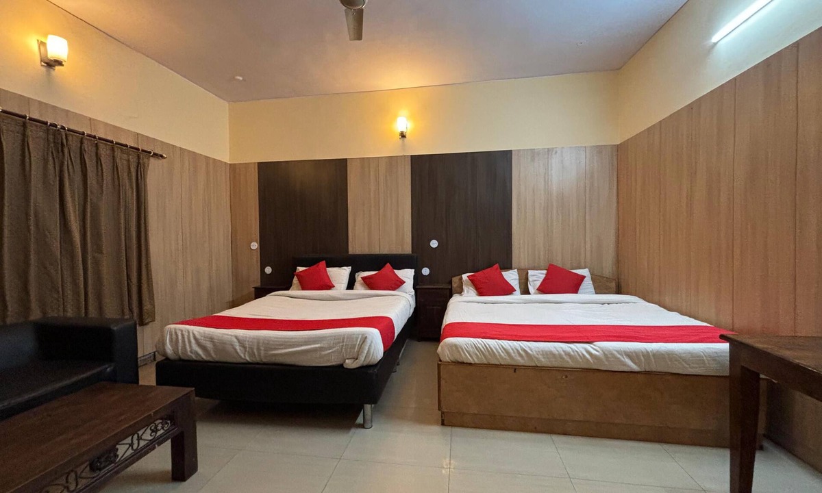 Raja Park Hotel | Bagga Vilas