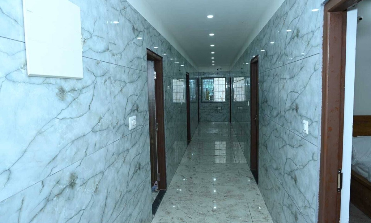 Bengaluru Hotel | Banaras Rooms