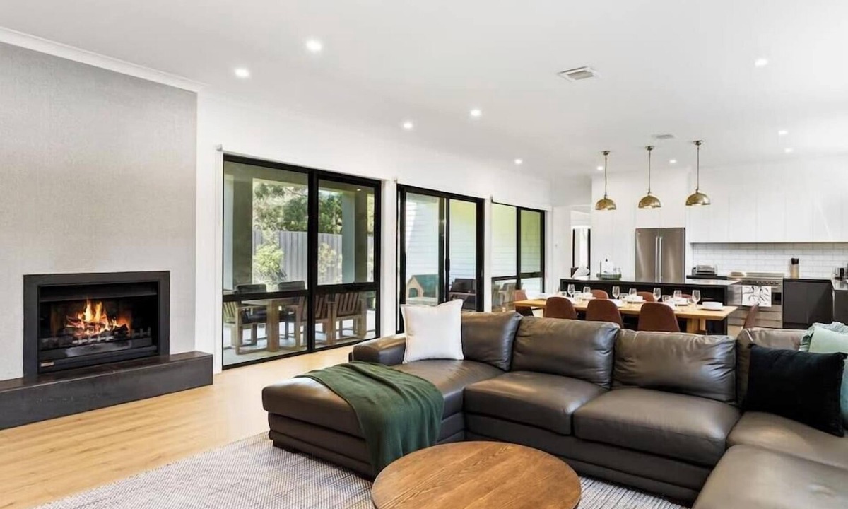 Silverleaves House | Beachfront Luxury Home w/Patio & BBQ Grill