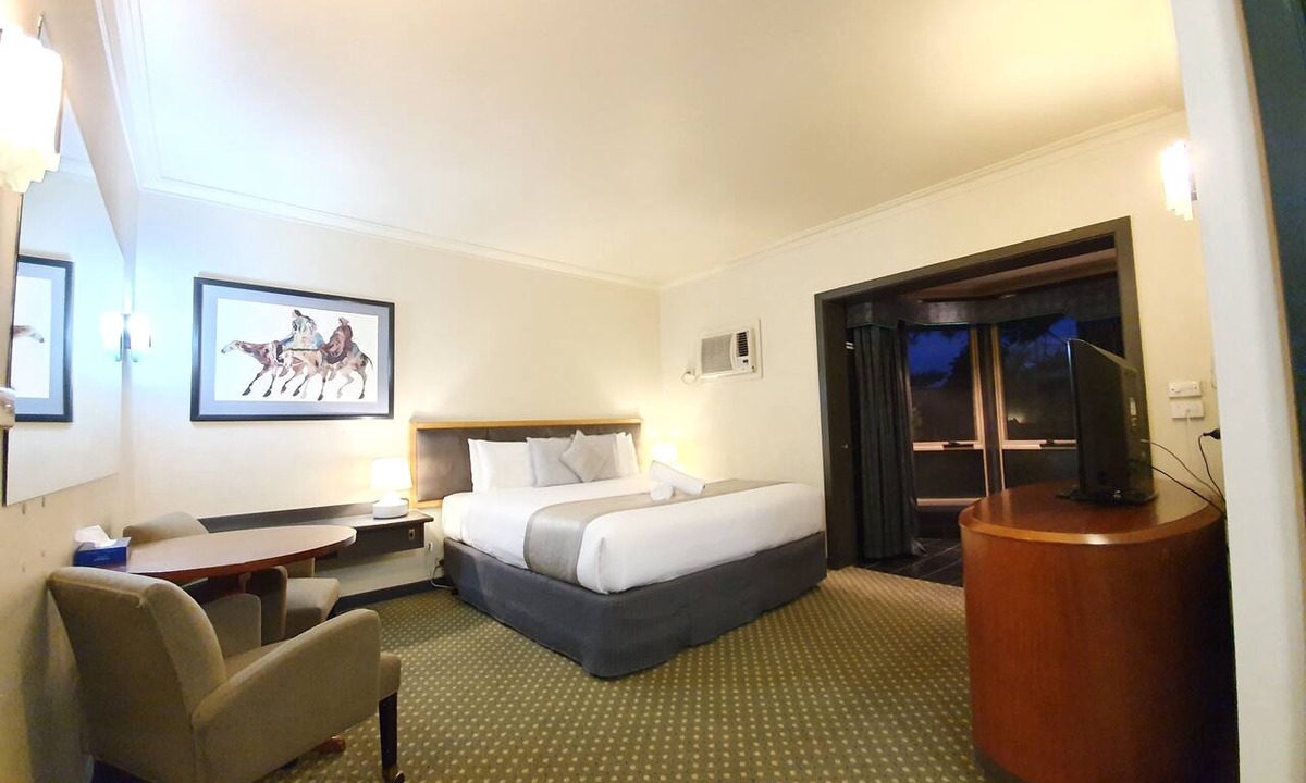 Preston Hotel | Bell Motel