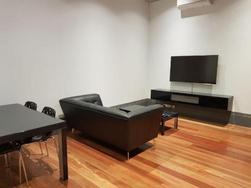 Rutherglen Apartment | Bespoke On Main