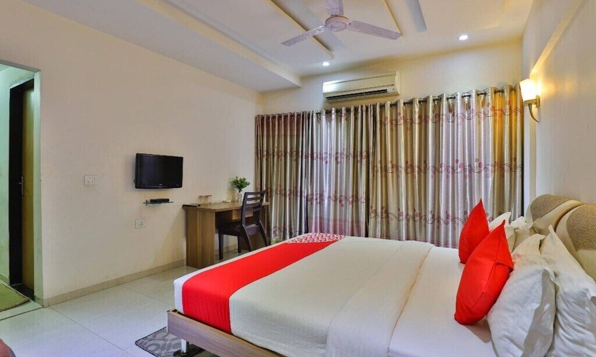 Bharuch Hotel | Biznotel by Pride Bharuch