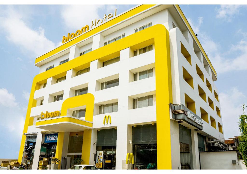 Jammu Hotel | Bloom Hotel - Jammu