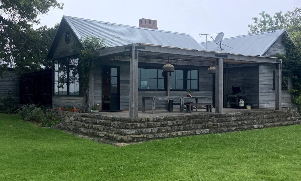Tilba Tilba House | Blue Hills Luxury Farm Stay