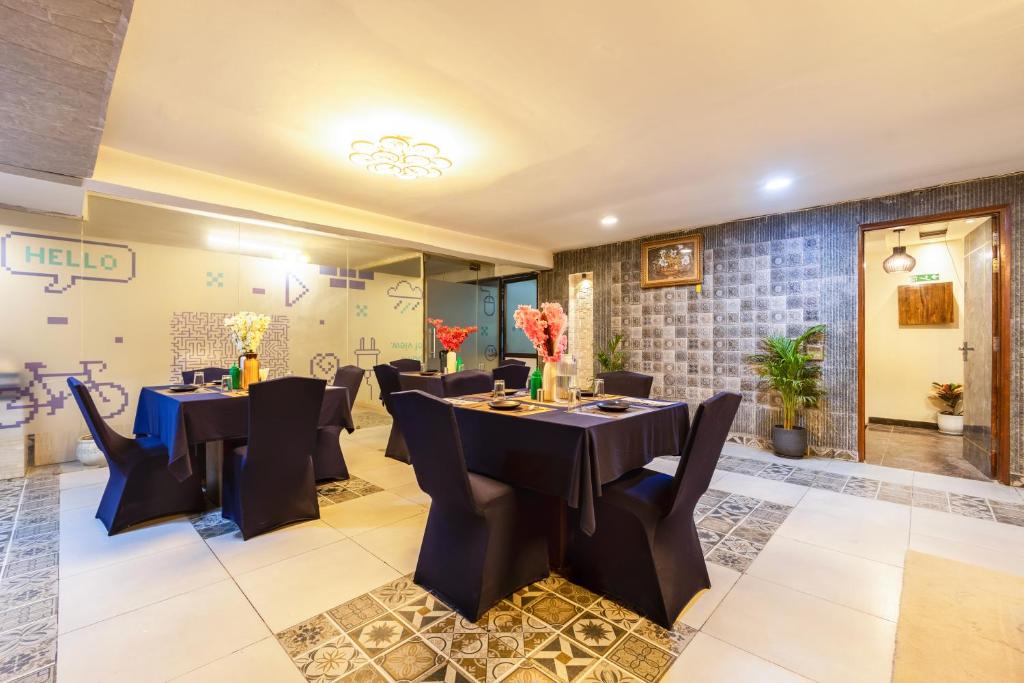 Gurugram Hotel | Bnb Sakura , Golf Course Road