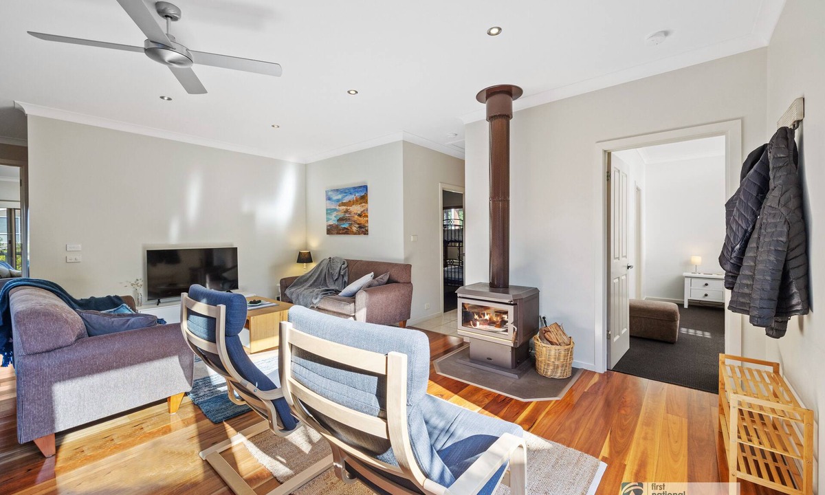 Cape Woolamai House | Broadwater Waves family home, short walk to beach