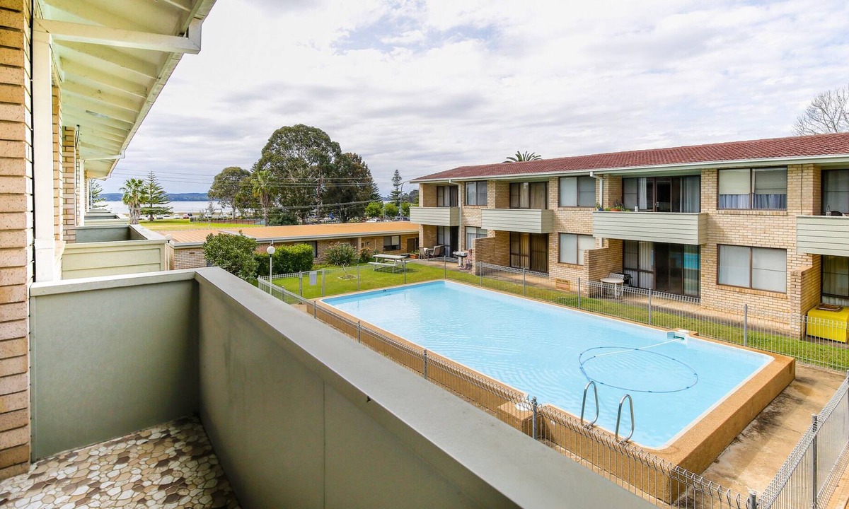 Batehaven Apartment | By the Bay - Batehaven Beachside Holiday Home