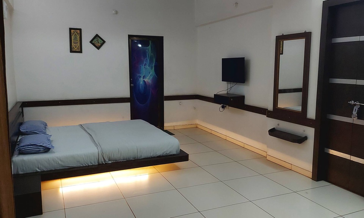 Karjat Hotel | CBC Residency