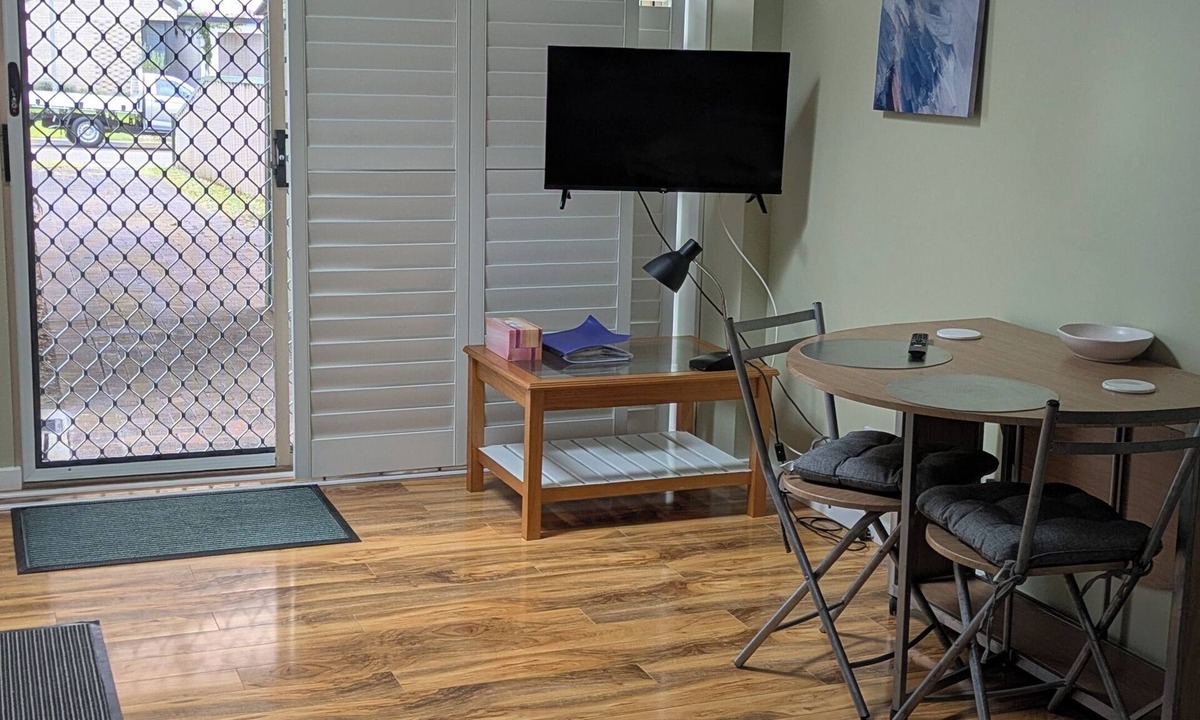 Shelly Beach Cabin | Central Coast NSW Getaway between Lake and the Ocean. Pet friendly