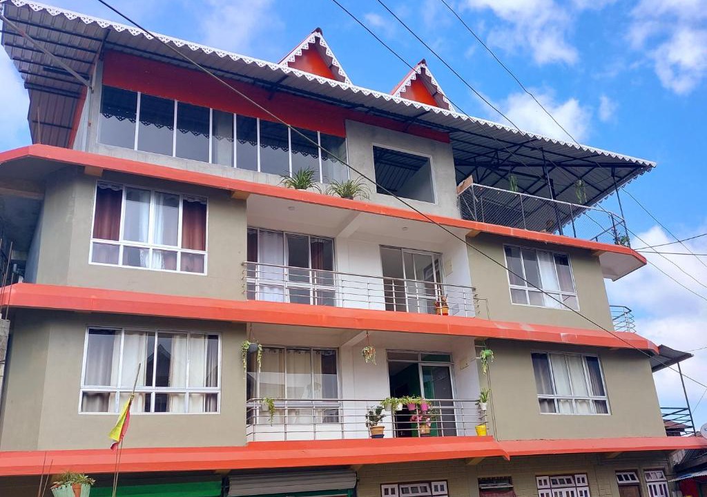 Lava Hotel | CERULEAN RETREAT