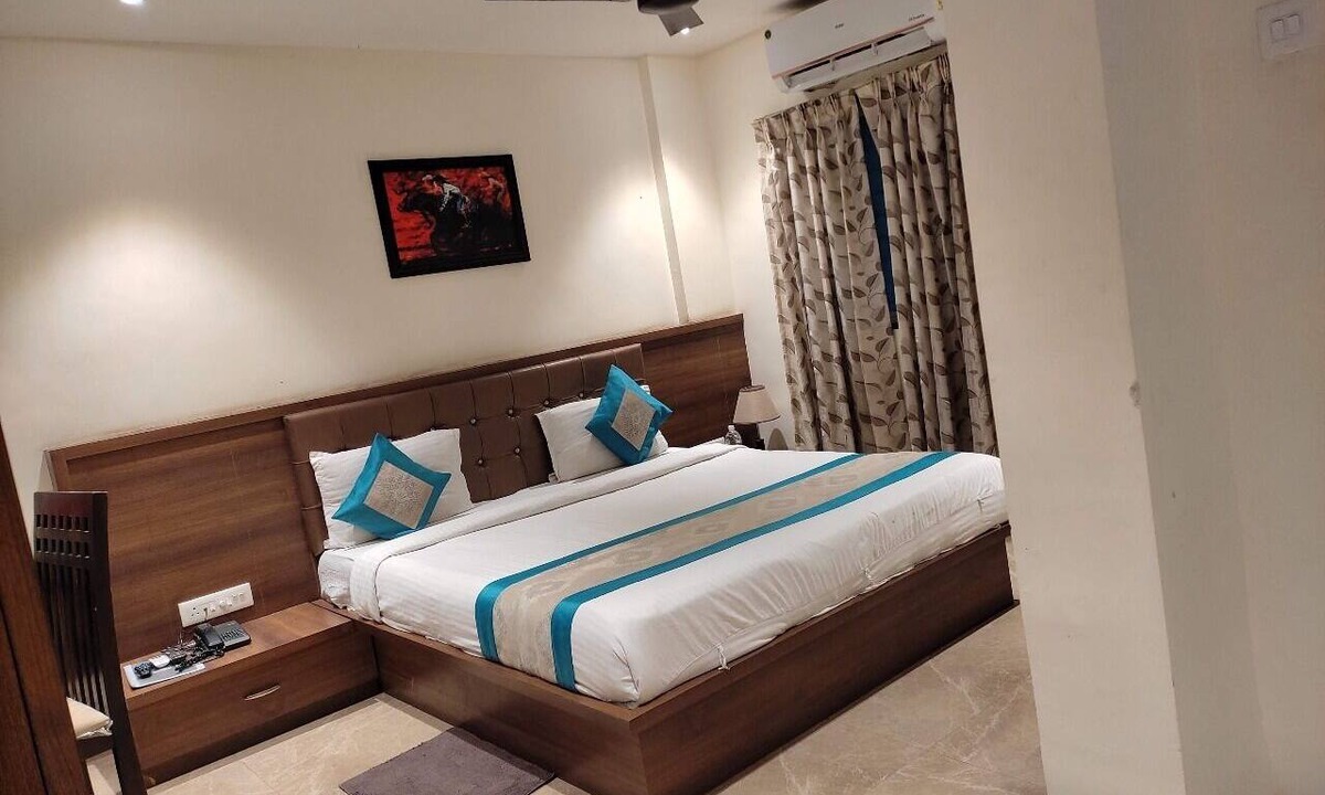 Pune Hotel | Chaitanya Executive