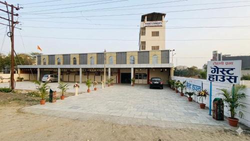 Varanasi Hotel | Chandraprabha Hotel and Banquet, Varanasi