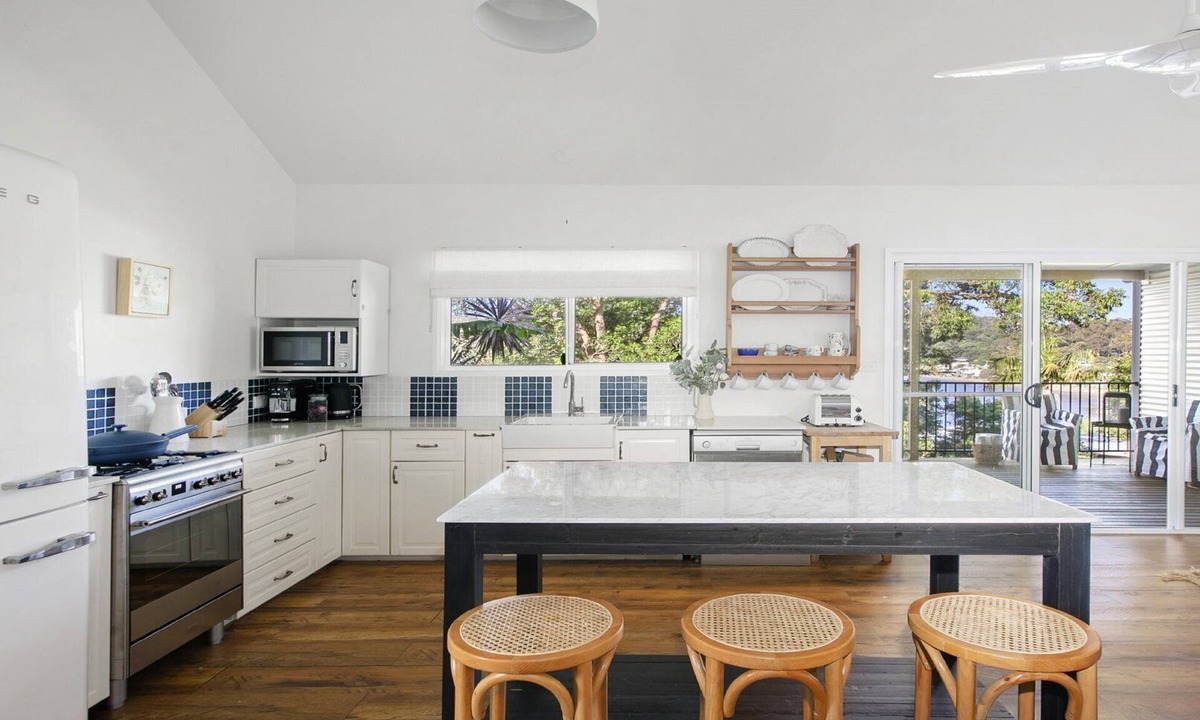 Pretty Beach Central Coast House | Classic Beach and Bay Weekender