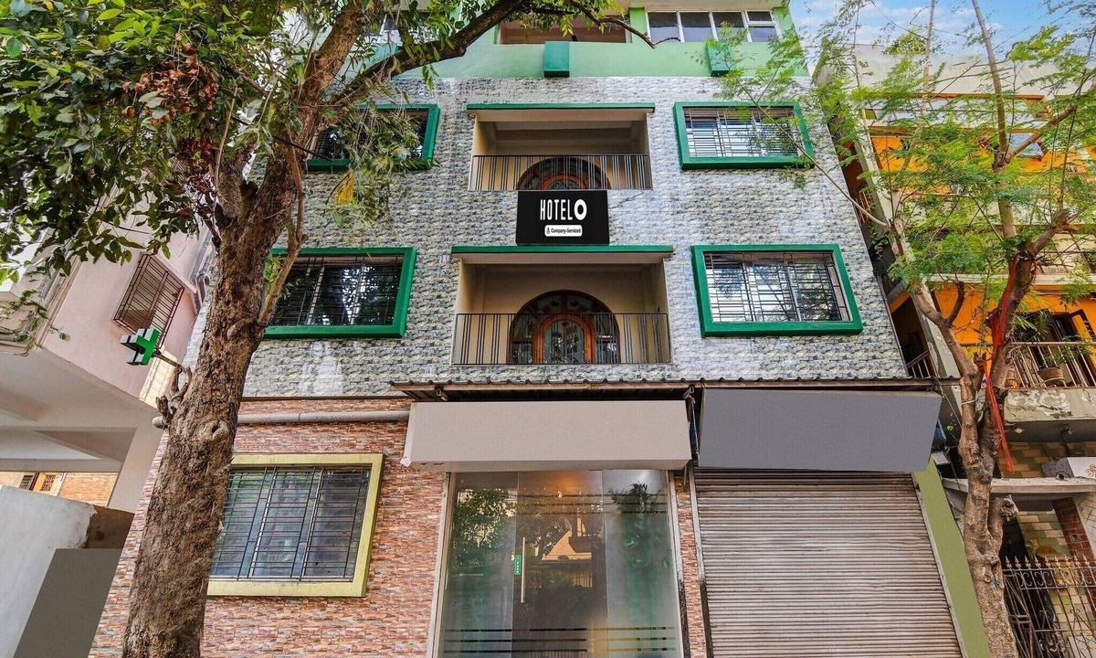 South Dum Dum House | Classic with Balcony skyline