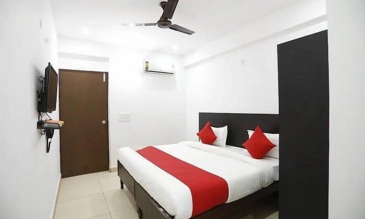 Gurugram Hotel | Coco TreeHotel