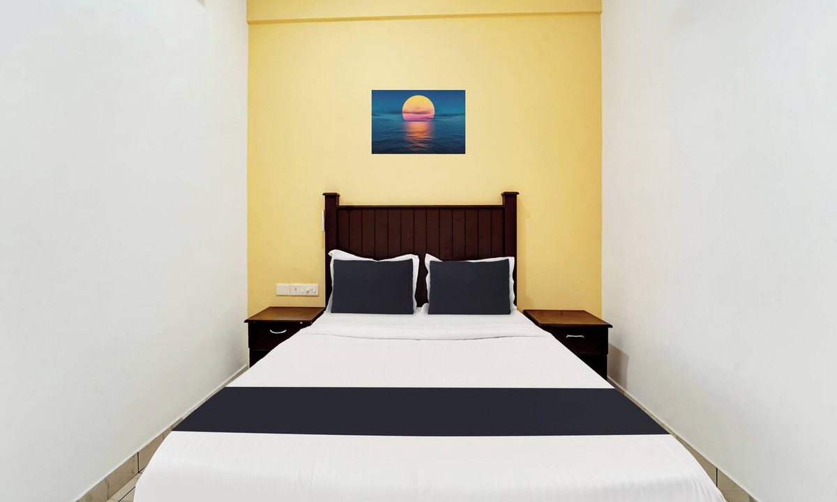 Fort Kochi Hotel | Collection O Calvathy Road Near Fort
