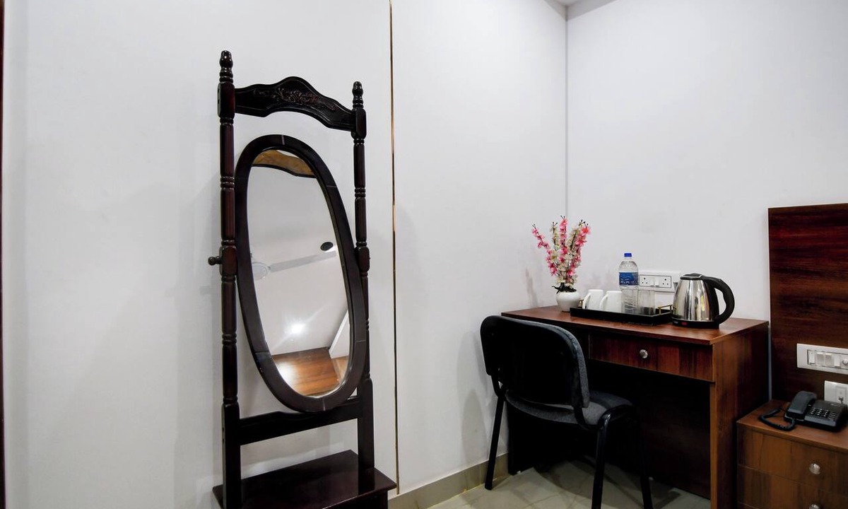 Chinar Park Hotel | Collection O Chinar Park Near Airport