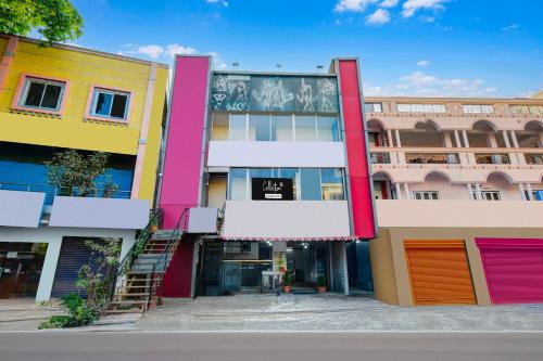 Hyderabad Hotel | Collection O Neredmet Road