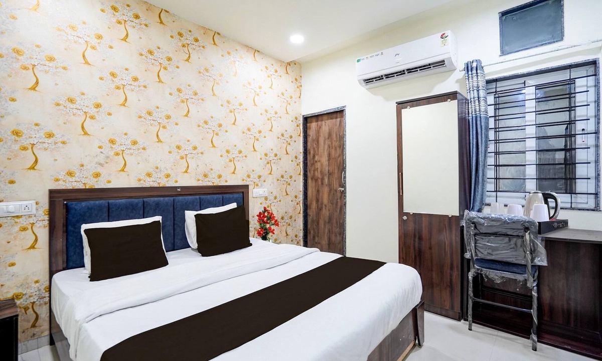 Indore House | Collection O Satya Sai Square