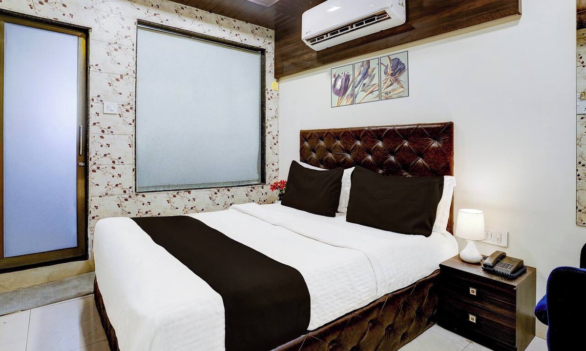 Thane West Hotel | Collection O Thane