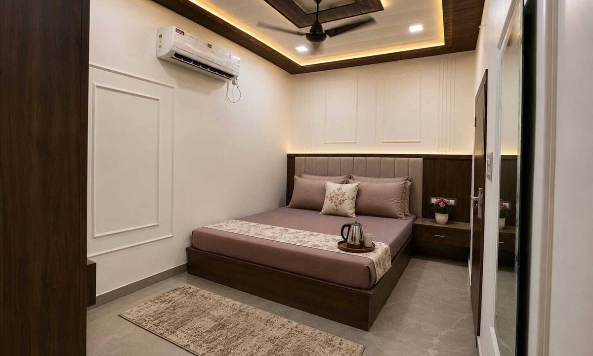 Mathura Bed & Breakfast | Comfort & Convenience Near Shri Krishna Janmabhoomi Temple