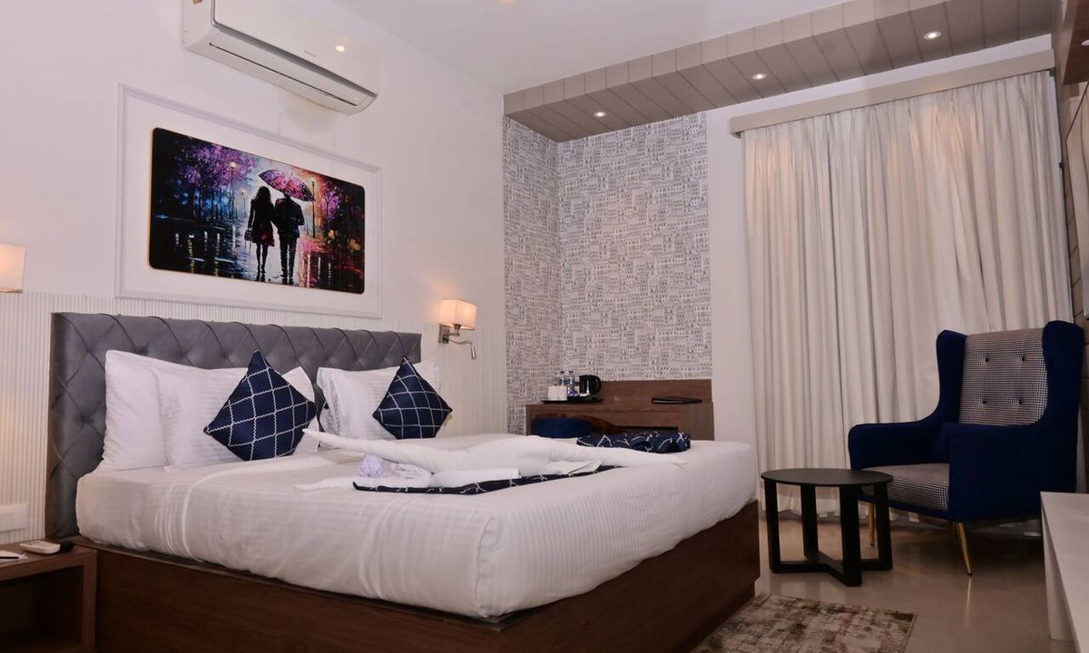 Ghazipur Hotel | Comfort Inn Shubhra Ghazipur