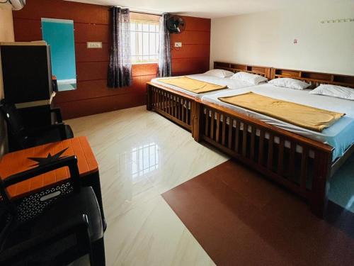 Tonse West House | Comforts Bhairavi INN