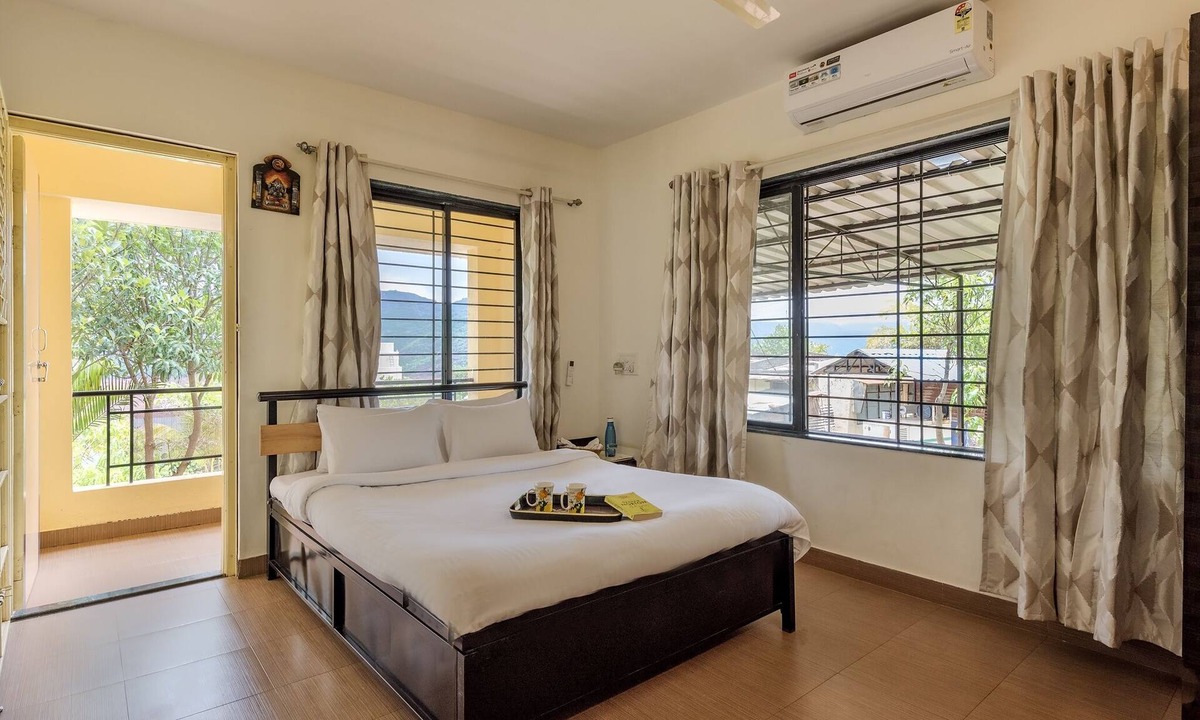 Paud House | CosmicStays Countryside Panorama-Lakeview Bungalow