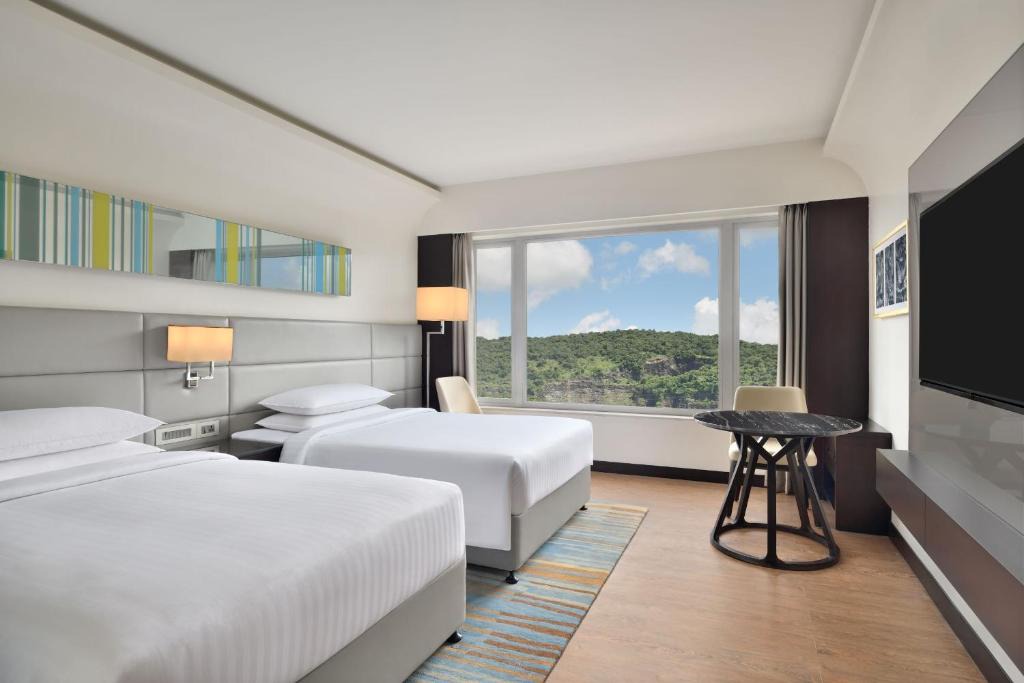 Nerul Hotel | Courtyard by Marriott Navi Mumbai