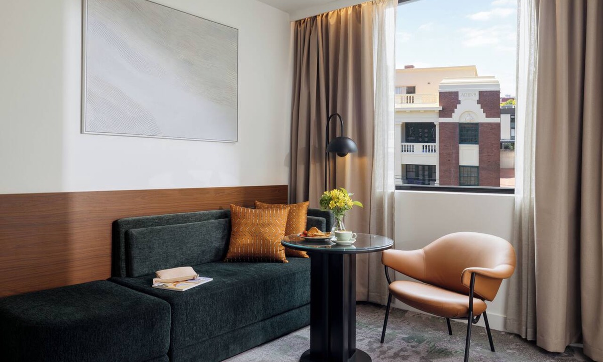 Carlton South Hotel | Crowne Plaza Melbourne Carlton by IHG