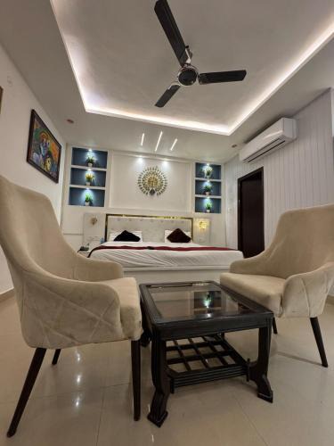 Mathura Apartment | Cs Shree Suites by Elegance Resort