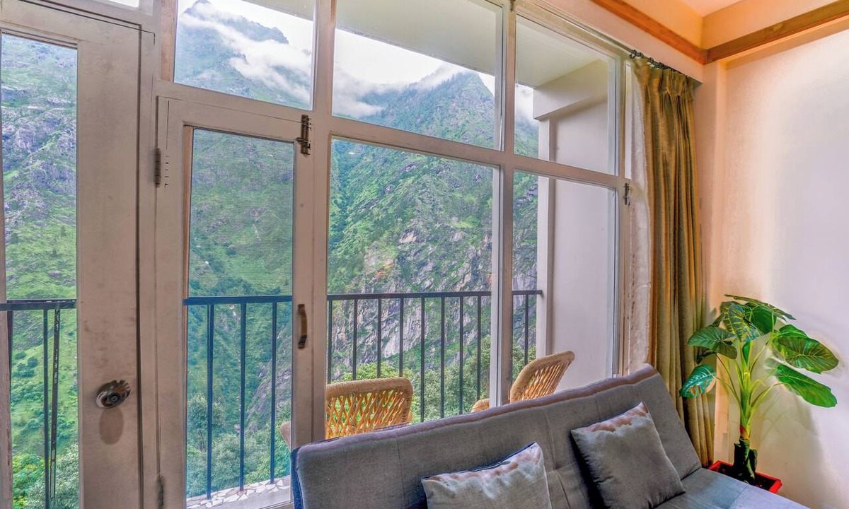 Gobind Dham Hotel | Deva's Retreat