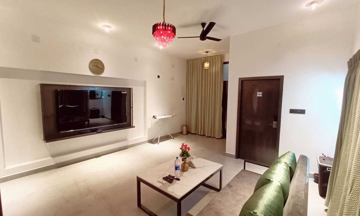 Kalapettai Hotel | Devaki Resort