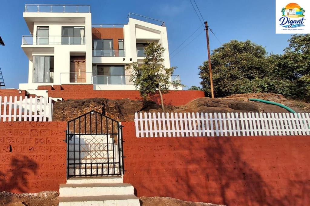 Ratnagiri House | Digant Home Retreat