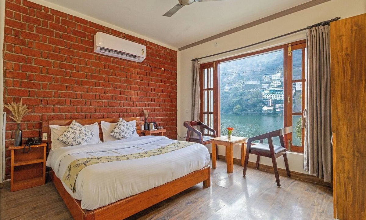 Bhimtal Hotel | Dimmys By the Lake Bhimtal