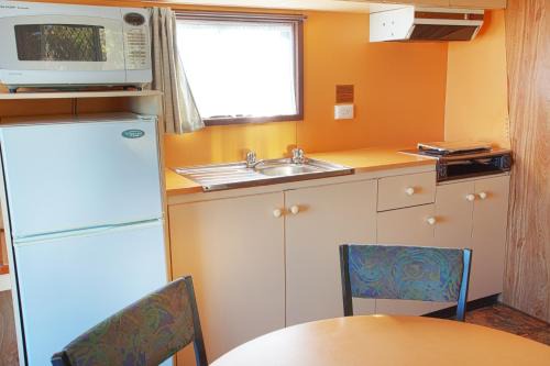Semaphore Park Hotel | Discovery Parks - Adelaide Beachfront